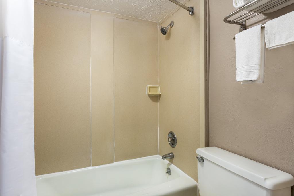 Super 8 By Wyndham Locust Grove Μοτέλ Εξωτερικό φωτογραφία